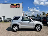 Suzuki Grand Vitara 1.9 DDIS 4X4 * 1 HAND TÜV 6.27 AHK  - Suzuki Grand Vitara: V6