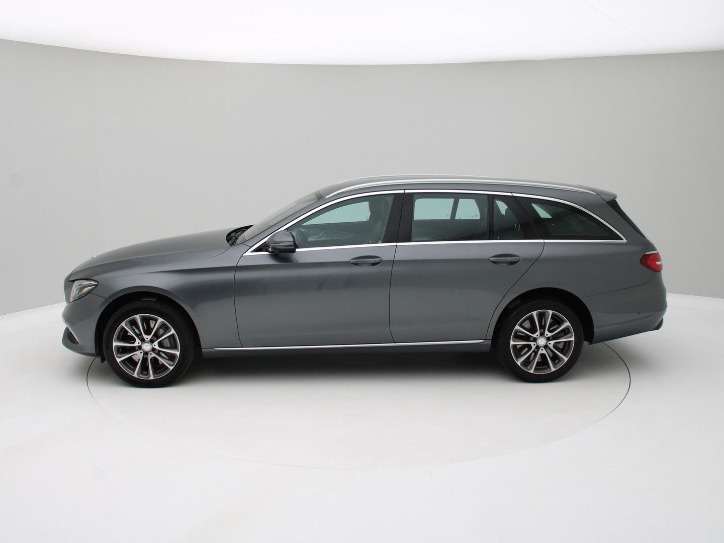 Mercedes-Benz E 450 Estate 4Matic Premium Airmatic, Distronic, imagem 2