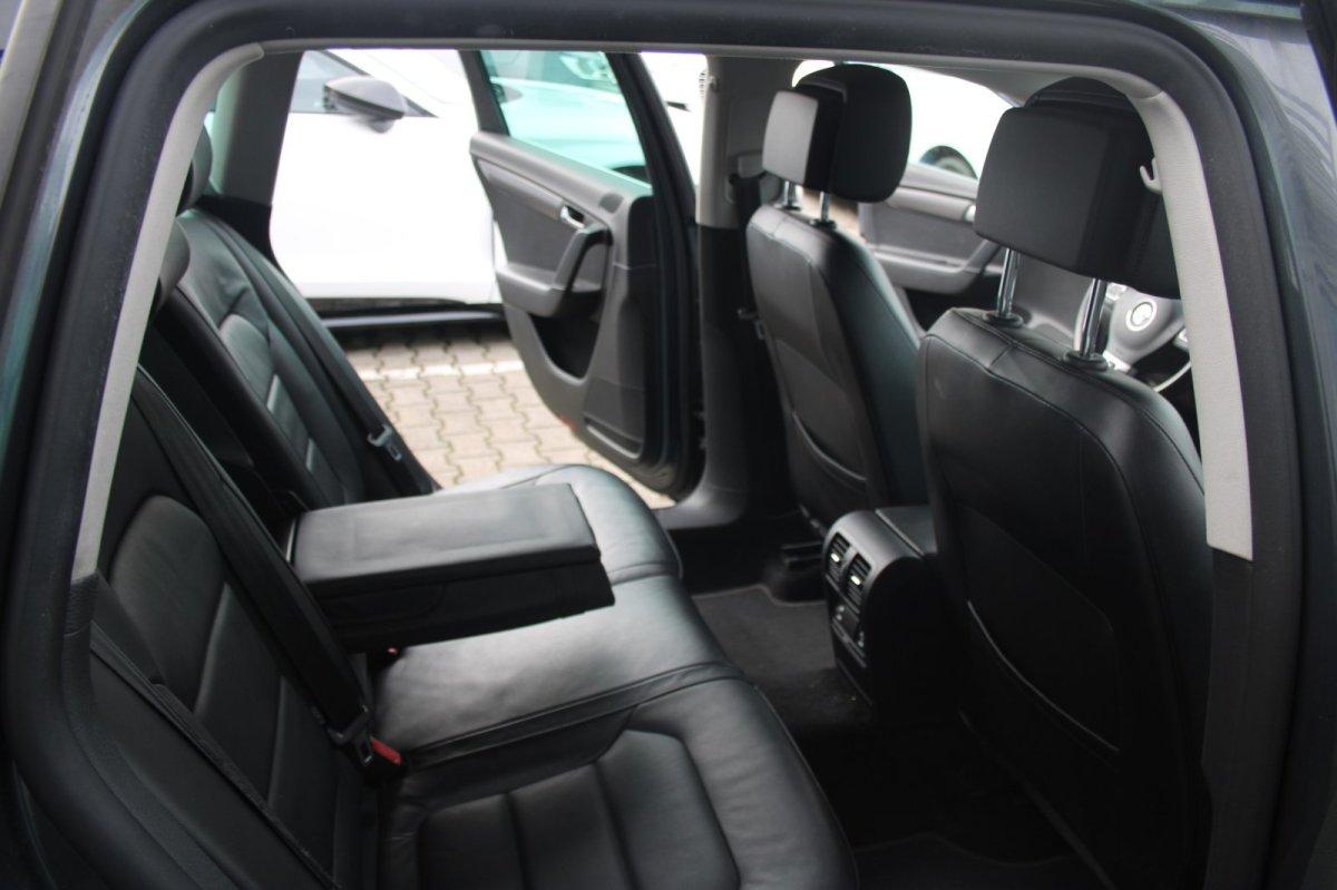 Volkswagen Passat 2012 — photo 17