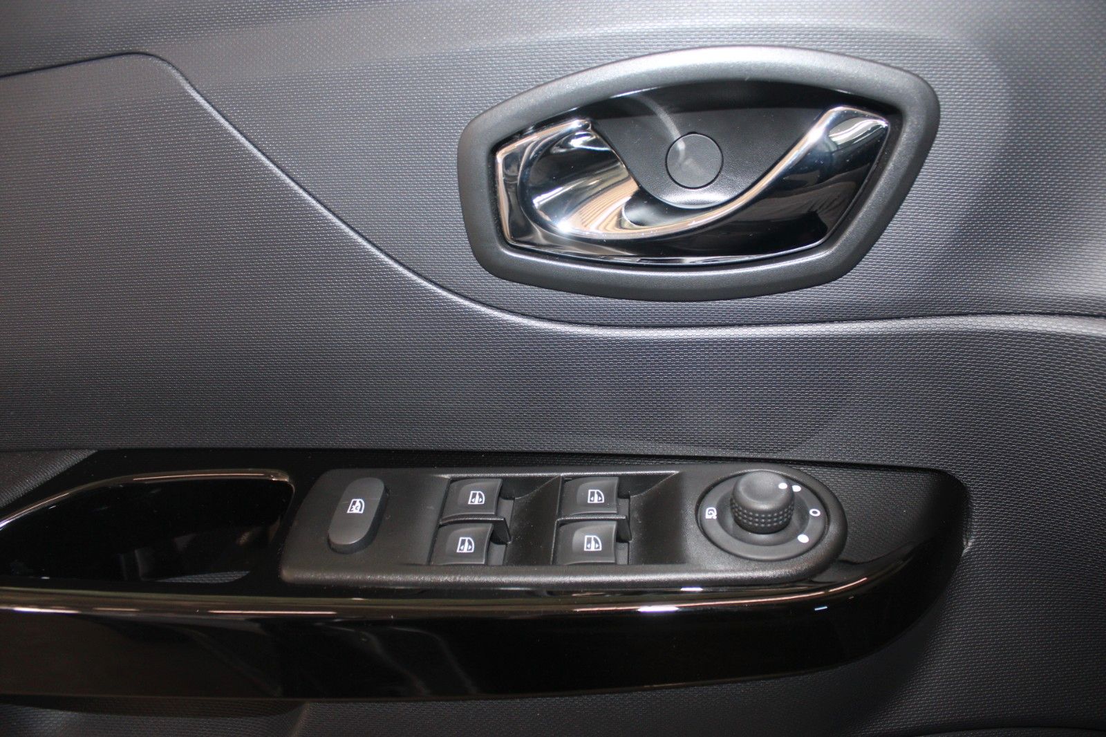 Fahrzeugabbildung Renault Captur Luxe 120 AUTOMATIK AHK NAVI CAM Klimaauto