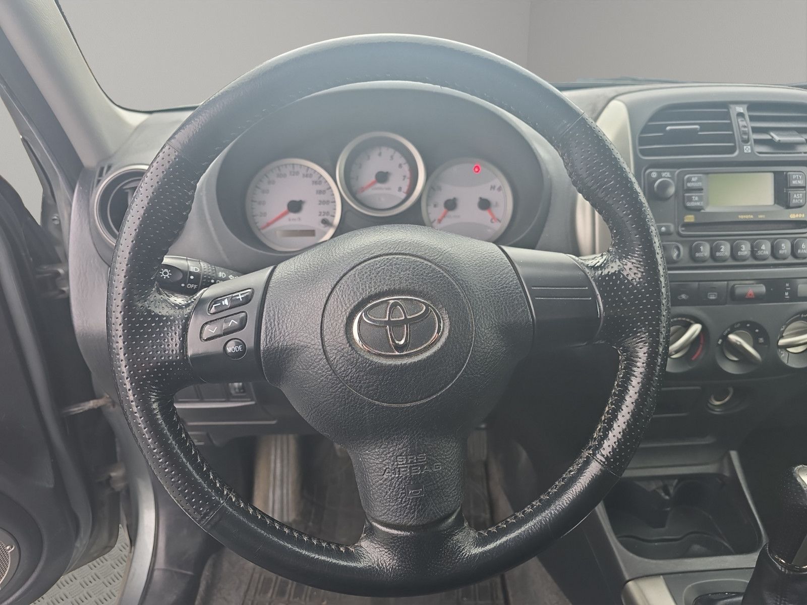 Fahrzeugabbildung Toyota RAV 4 RAV4 2.0 Edition 4X4 Allrad+Aus 1.Hand+AHK