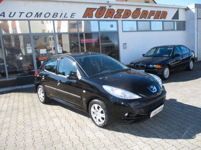 Peugeot 206 +  Nur 37000 KM  - Klima - 5 Türen