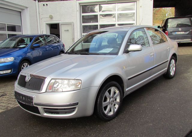 Skoda Superb 1.9 TDI **Elegance/Xenon/Leder**