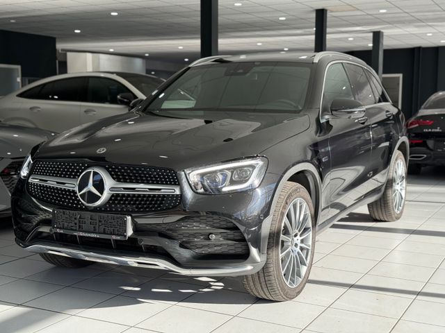 MERCEDES-BENZ GLC 300de 4Matic*AMG*PANO*360°*MBEAM*KEYLESS*BUR