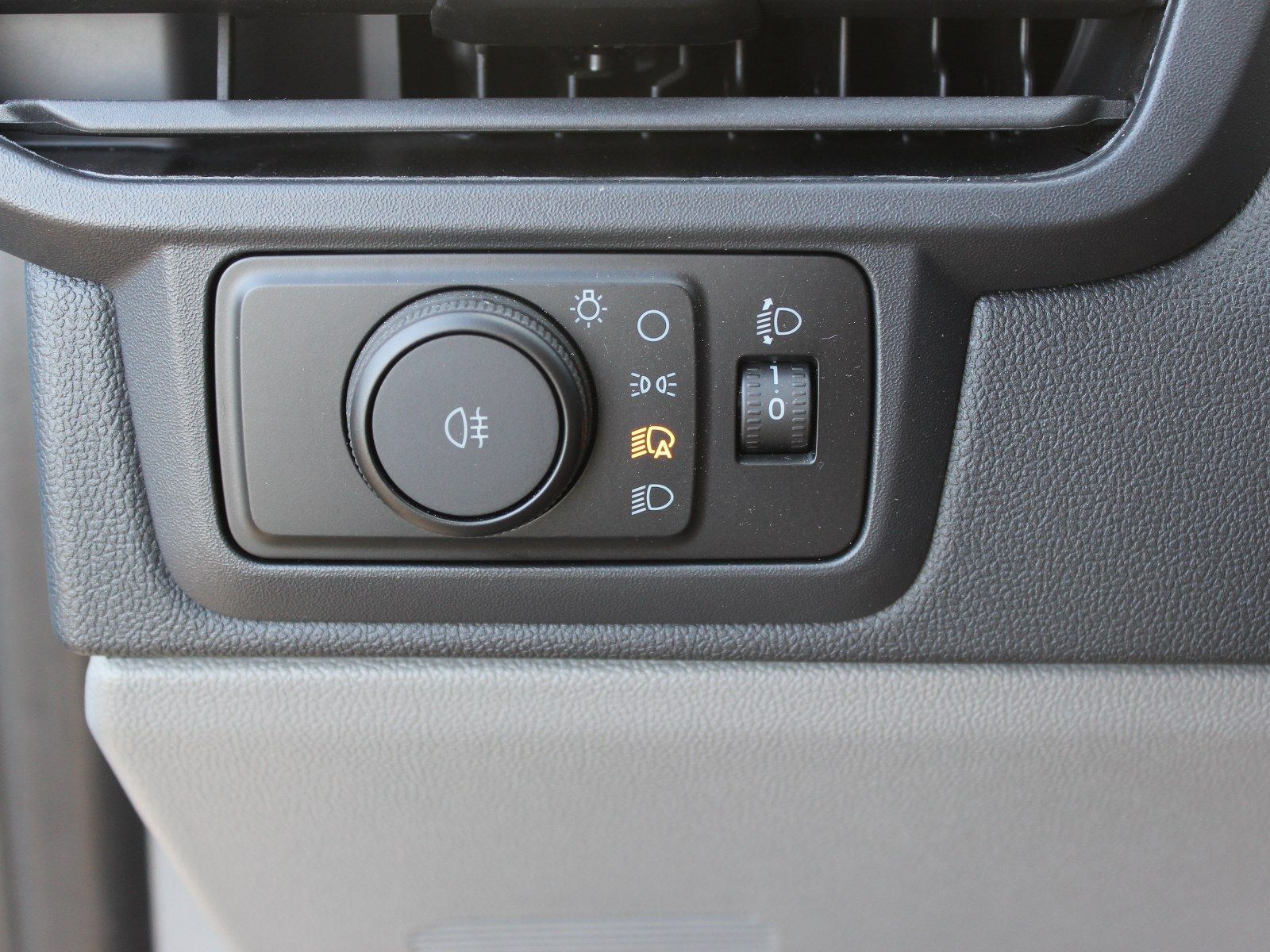 Fahrzeugabbildung Ford Transit Custom E 340 L1 RWD Trend
