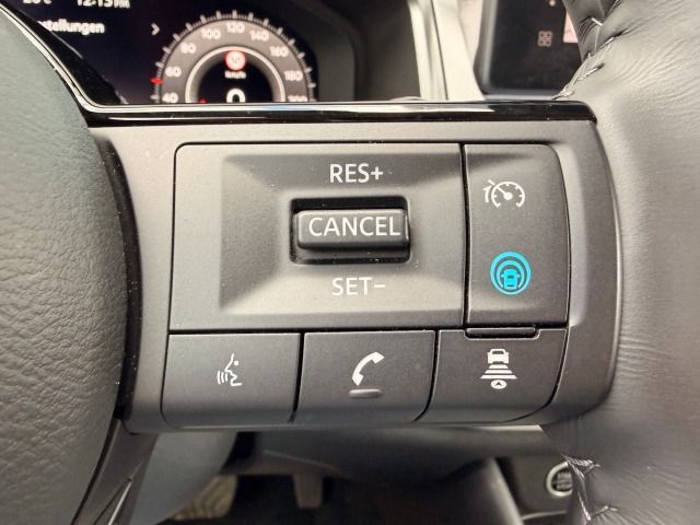 Fahrzeugabbildung Nissan Qashqai 1.3 DIG-T Xtronic N-Connecta*Winterpaket