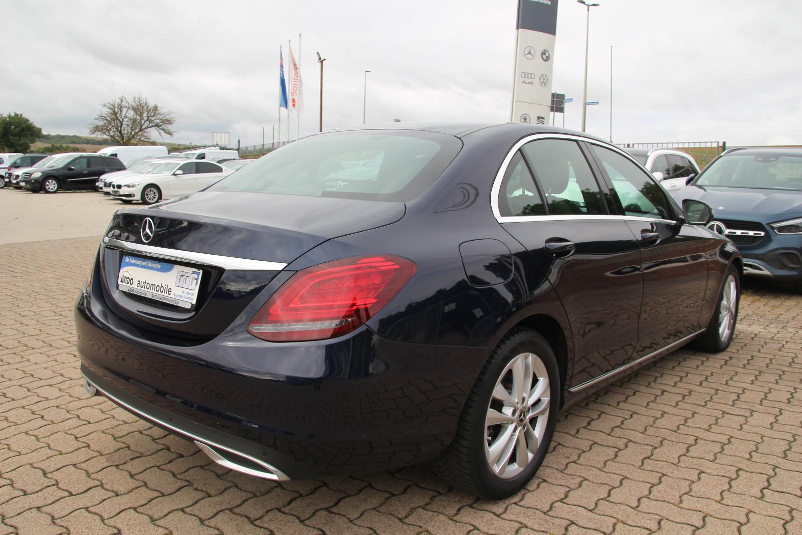Mercedes-Benz C 180 Lim. Avantgarde LED/T-Leder/Kamera/CarPlay