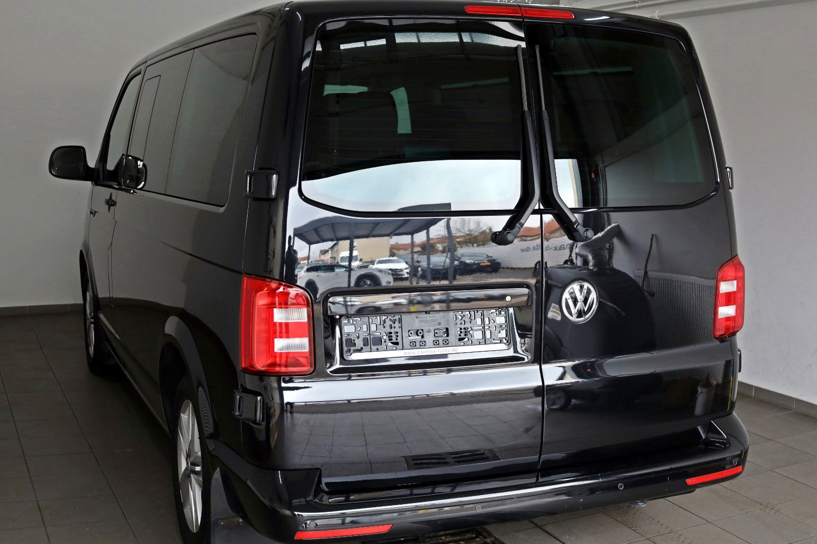 Fahrzeugabbildung Volkswagen T6 Multivan FLÜGELTÜREN Navi,LED,SH,PDC,ACC