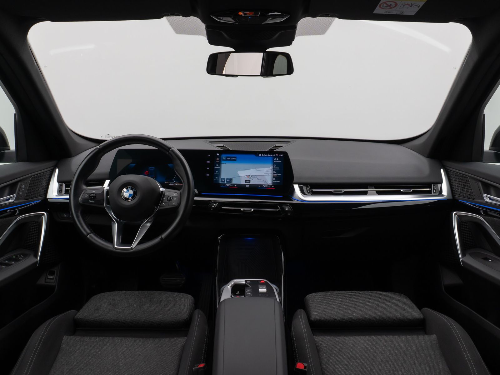 Fahrzeugabbildung BMW X1 sD18d  Kamera DAB Fernlichtassist Sport LED