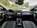 Nissan Qashqai N-Way    Panorama / Navigation - Nissan Qashqai N-Way mit Benzin-Antrieb