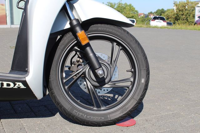 Honda SH150i