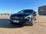 Mercedes-Benz CLA 250 Shooting Brake CLA 250 4MATIC DCT Sh... - schwarze Mercedes-Benz CLA 250 Shooting Brake