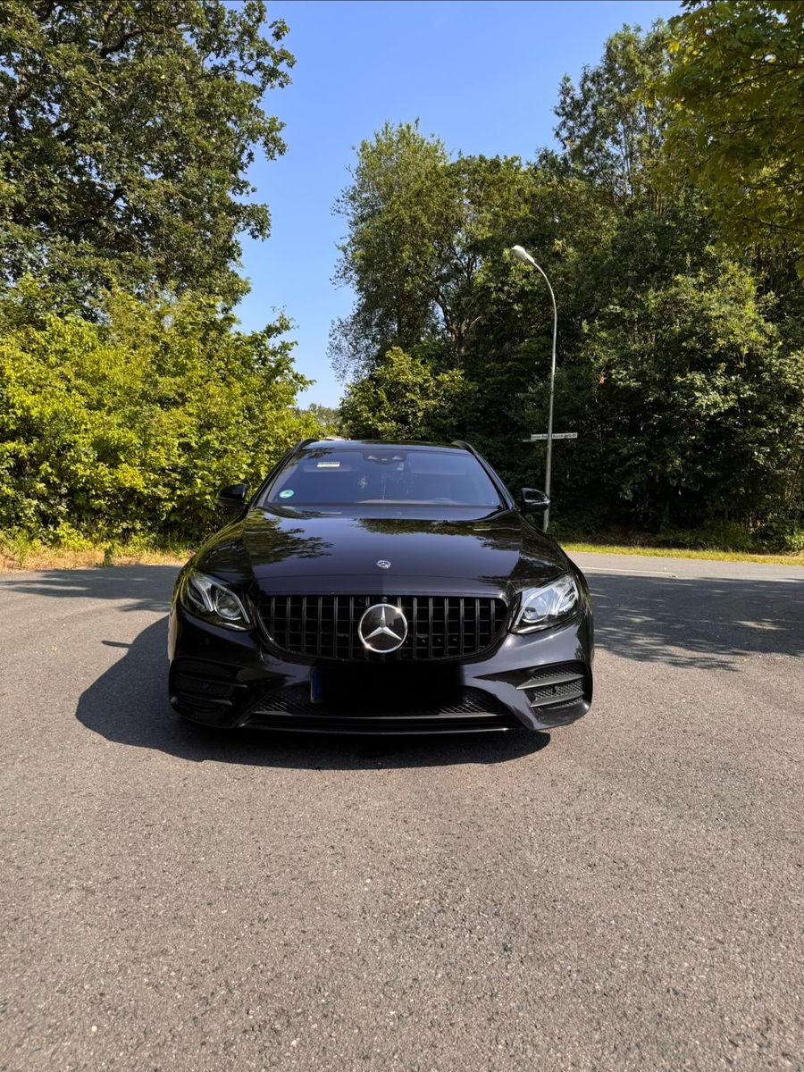 MERCEDES-BENZ E 350d T AMG Line Autom. AMG Line
