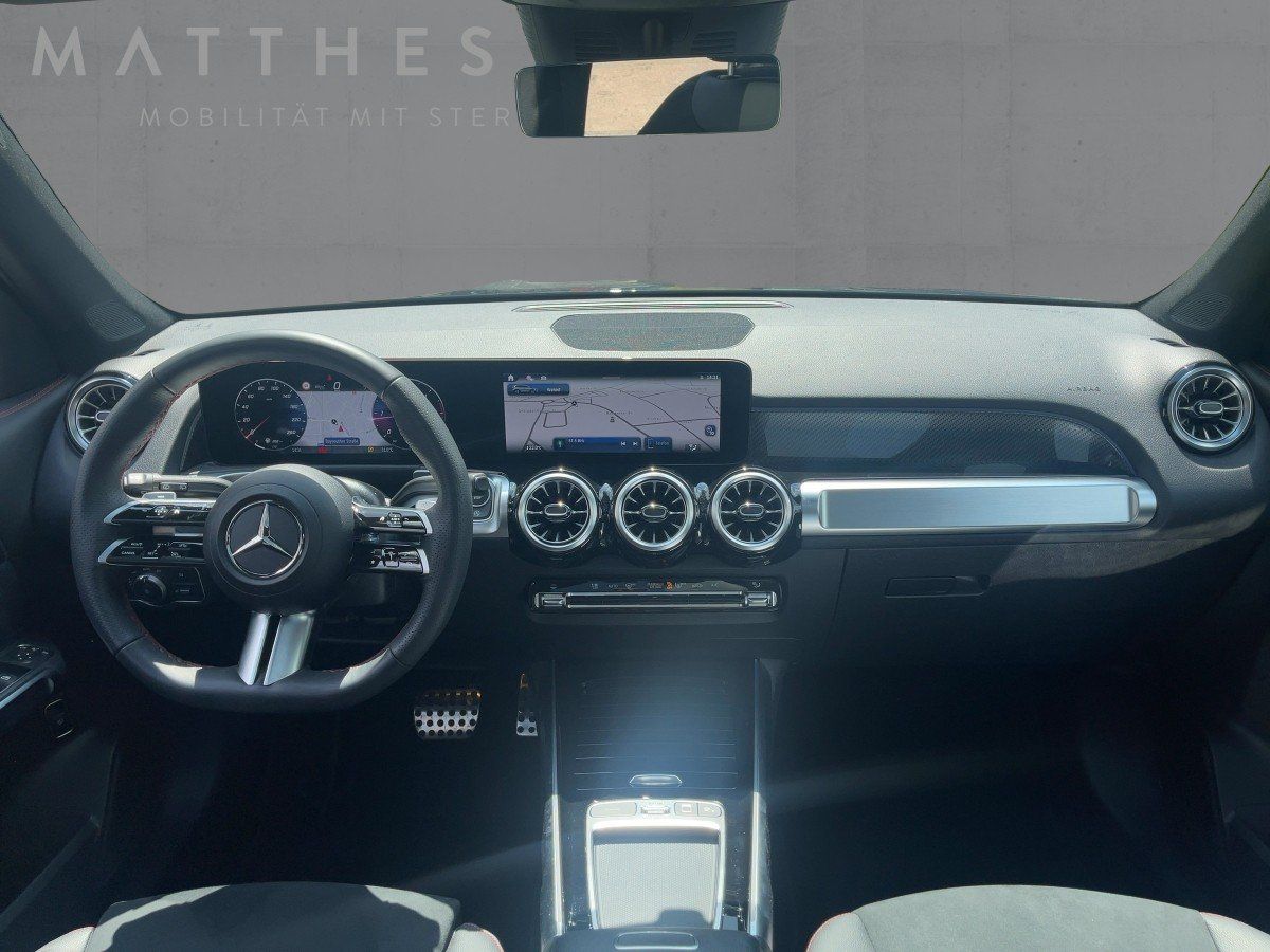 Fahrzeugabbildung Mercedes-Benz GLB 200 d AMG/Night/Pano/Kamera/AHK