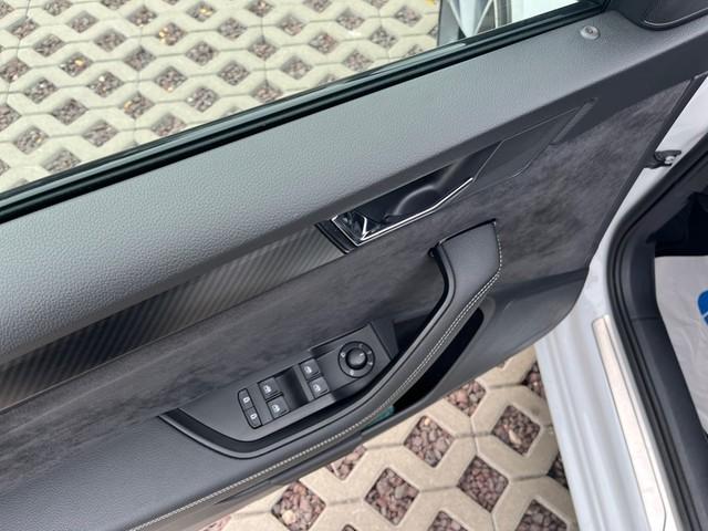 Skoda Superb Combi 2.0TSI DSG Sportline+ACC+Kamera+LED