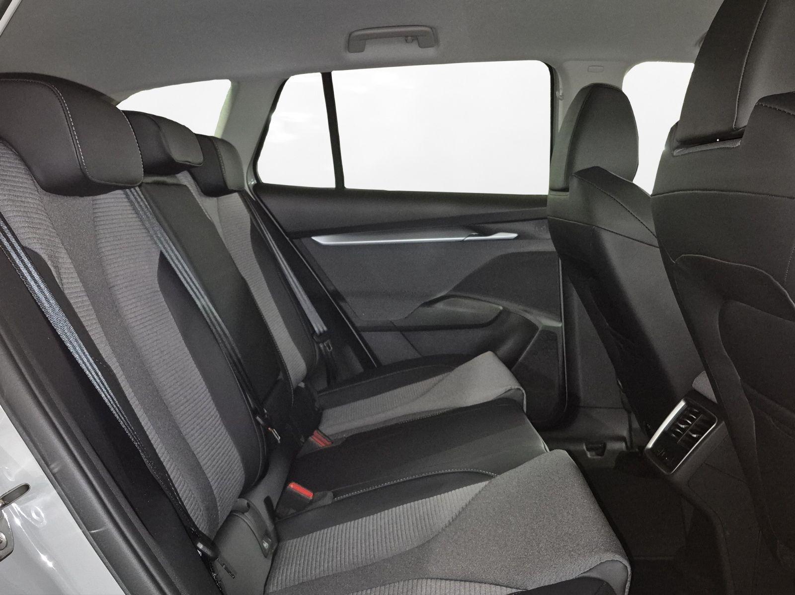 Skoda Enyaq 60 Loft 150kW Sitzhz.19` Regulus | Vorführ