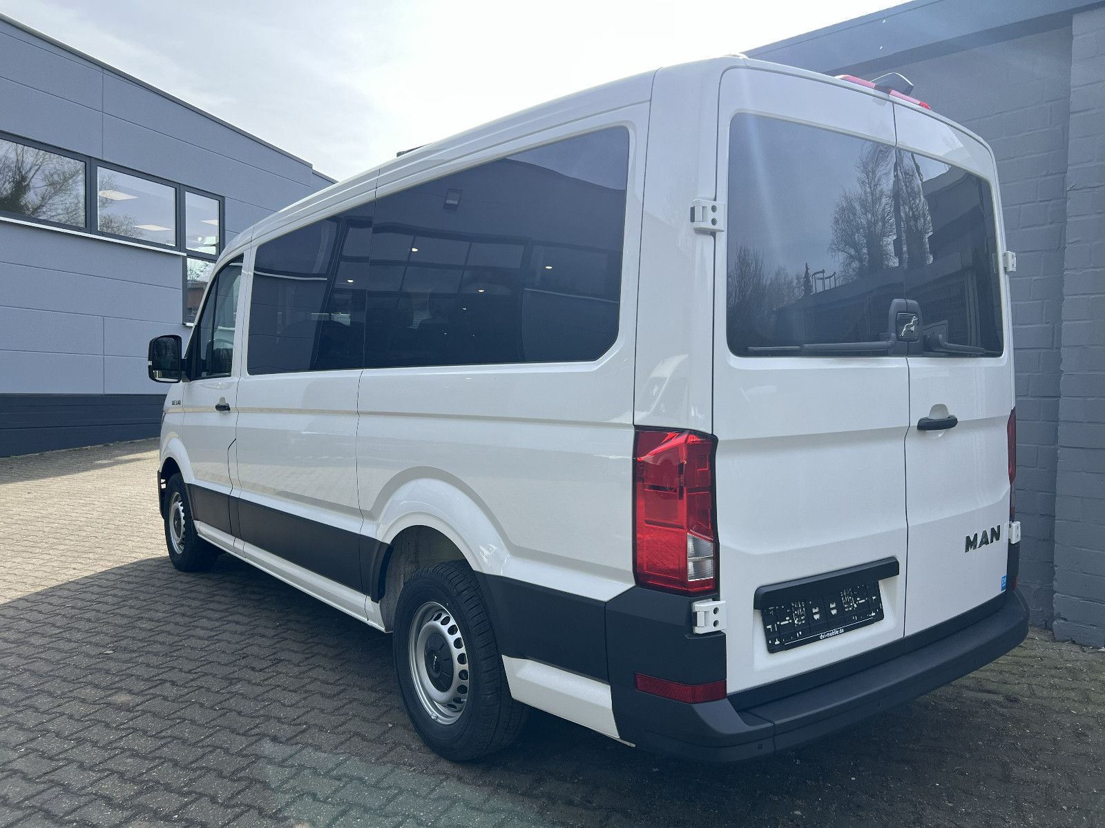 MAN TGE Kombi 8-Sitzer TAXI-Paket L3 imagem 3