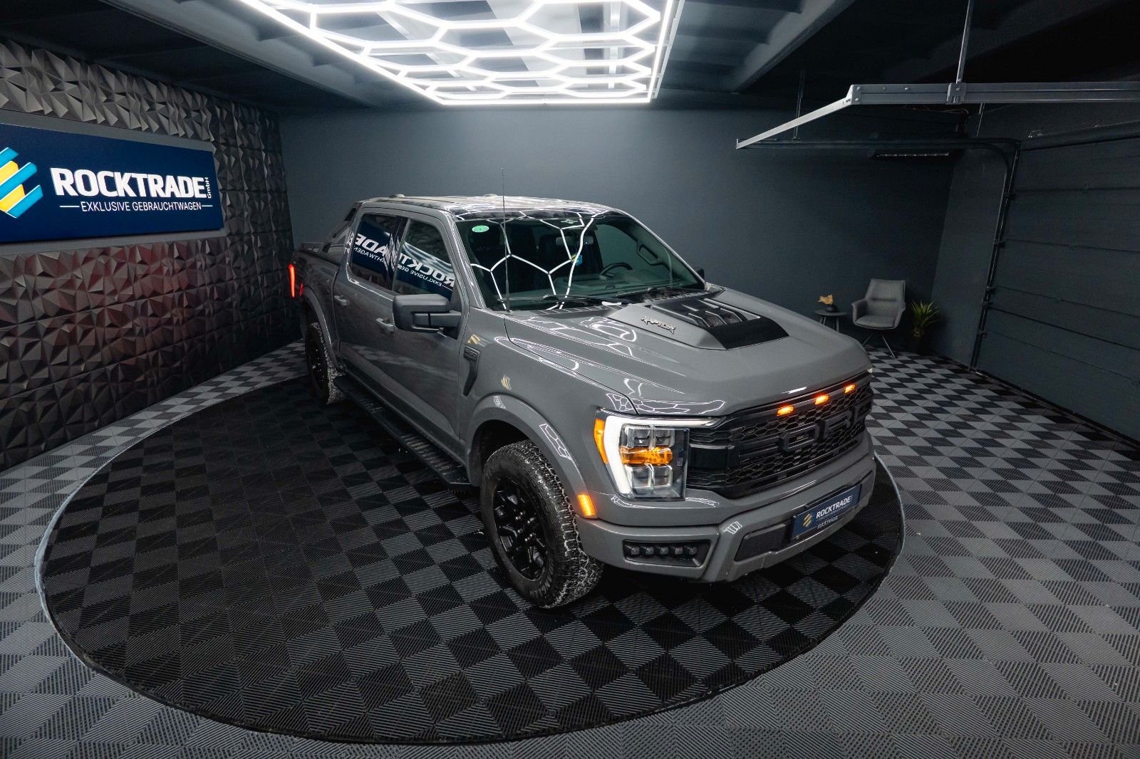 Fahrzeugabbildung Ford F150 5.0L V8 4x4 Offroad SuperCrew RAPTOR 19%