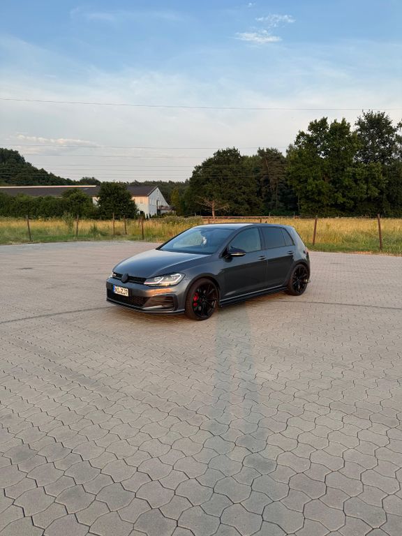 Image of Volkswagen Golf