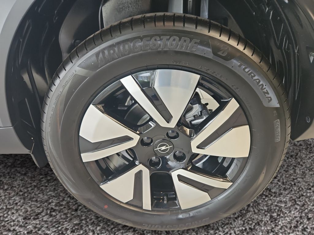 Fahrzeugabbildung Opel Frontera 1.2 DI Hybrid 48V GS 7 Sitze LED Schein