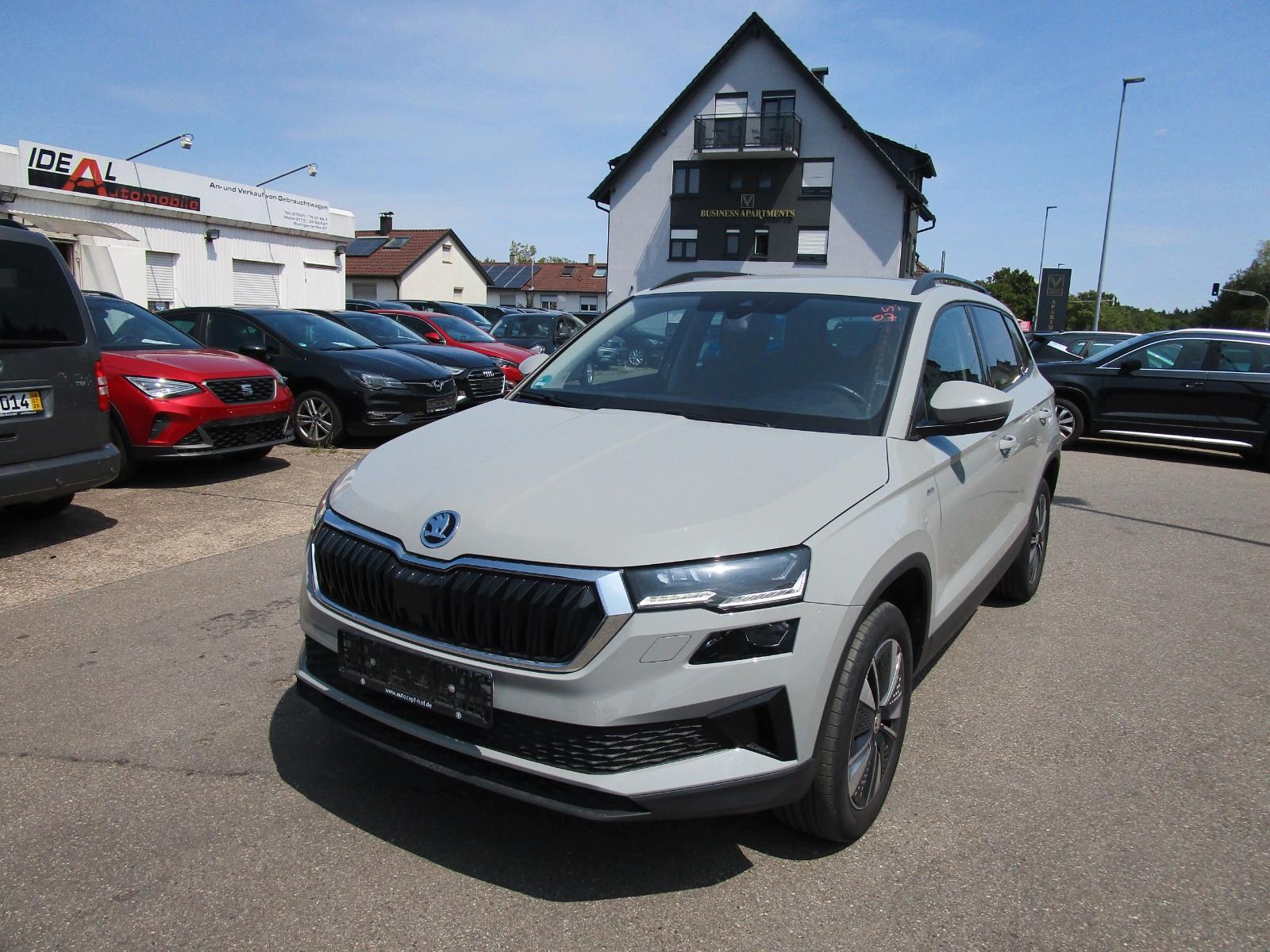 Skoda Karoq  2.0TD Tour *LED*AHK*Navi*Kamera*KeylesGO