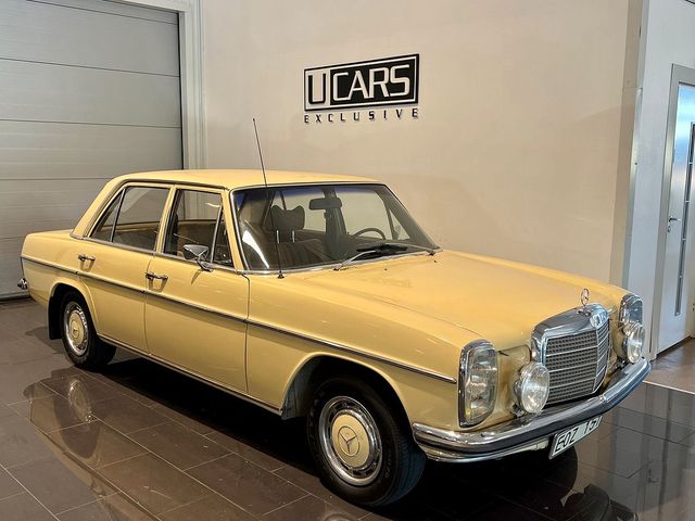 Mercedes-Benz 230 /Strich 8