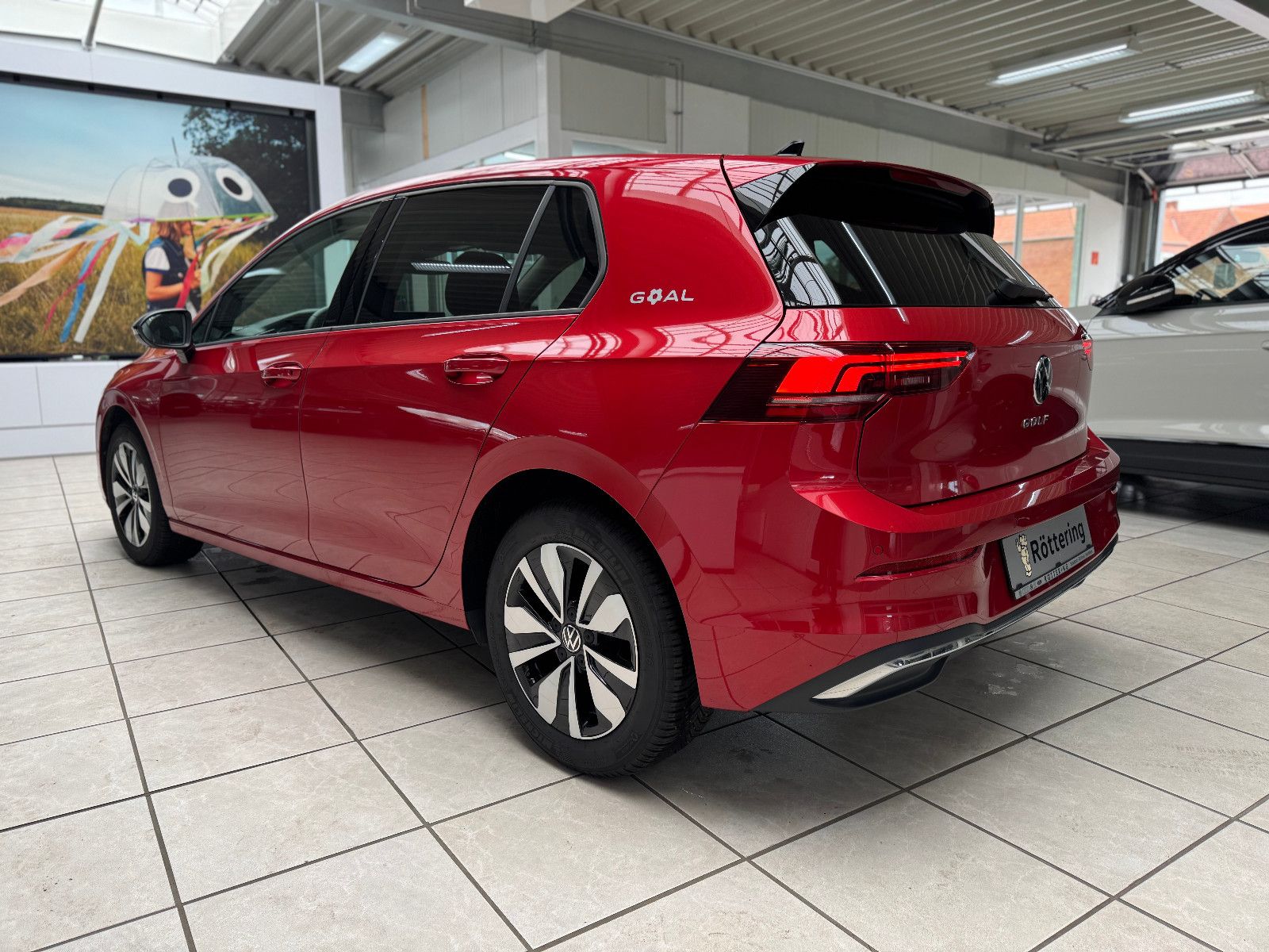 Fahrzeugabbildung Volkswagen Golf VIII Lim. 1.5 TSI +LED+SHZ+NAVI+CARPLAY+GJR