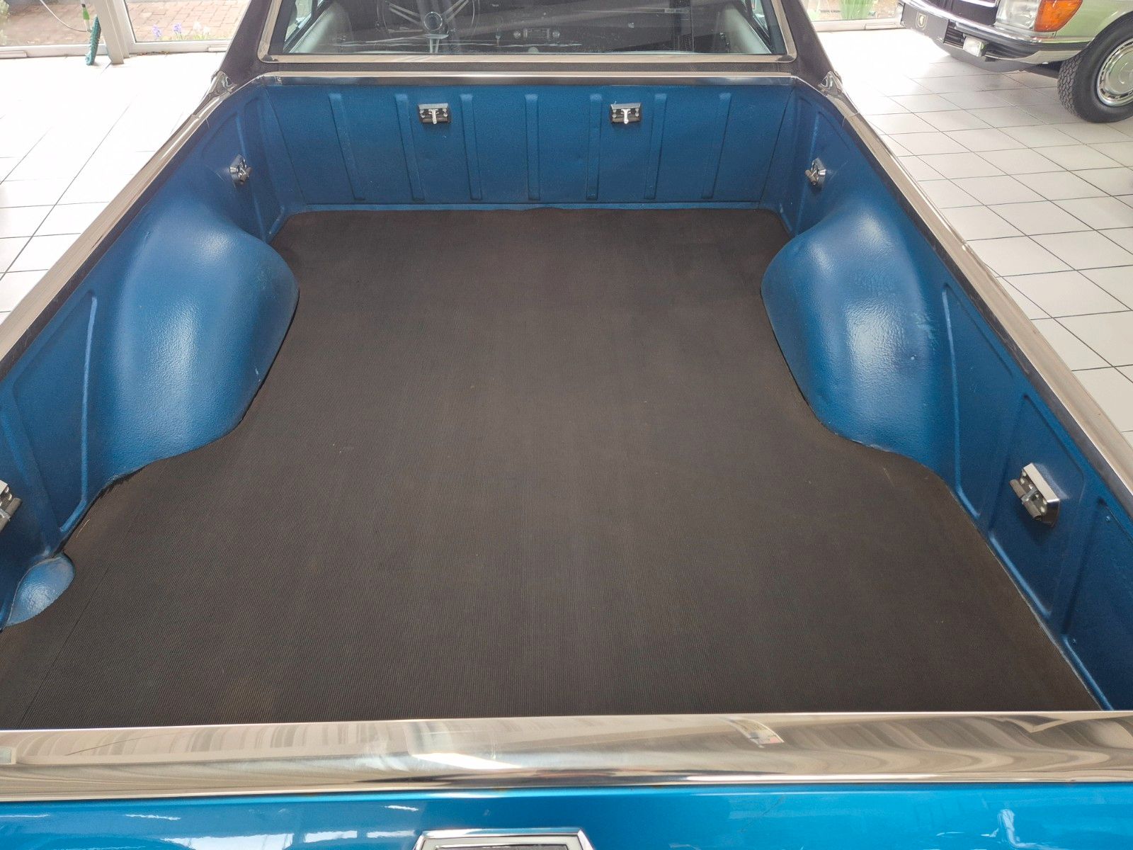 Fahrzeugabbildung Chevrolet El Camino/Geniale Farbgebung+Topzustand