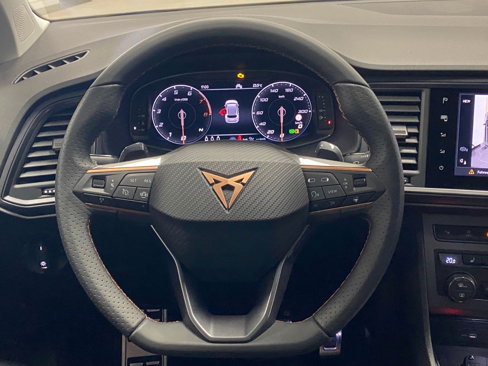 Fahrzeugabbildung CUPRA Ateca 2.0 TSI 4x4 DSG+5 J. GARANTIE+ACC+AHK+APP+