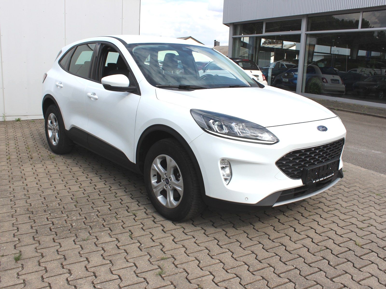 Fahrzeugabbildung Ford Kuga Plug-In Hybrid Cool & Connect 2,5 Duratec