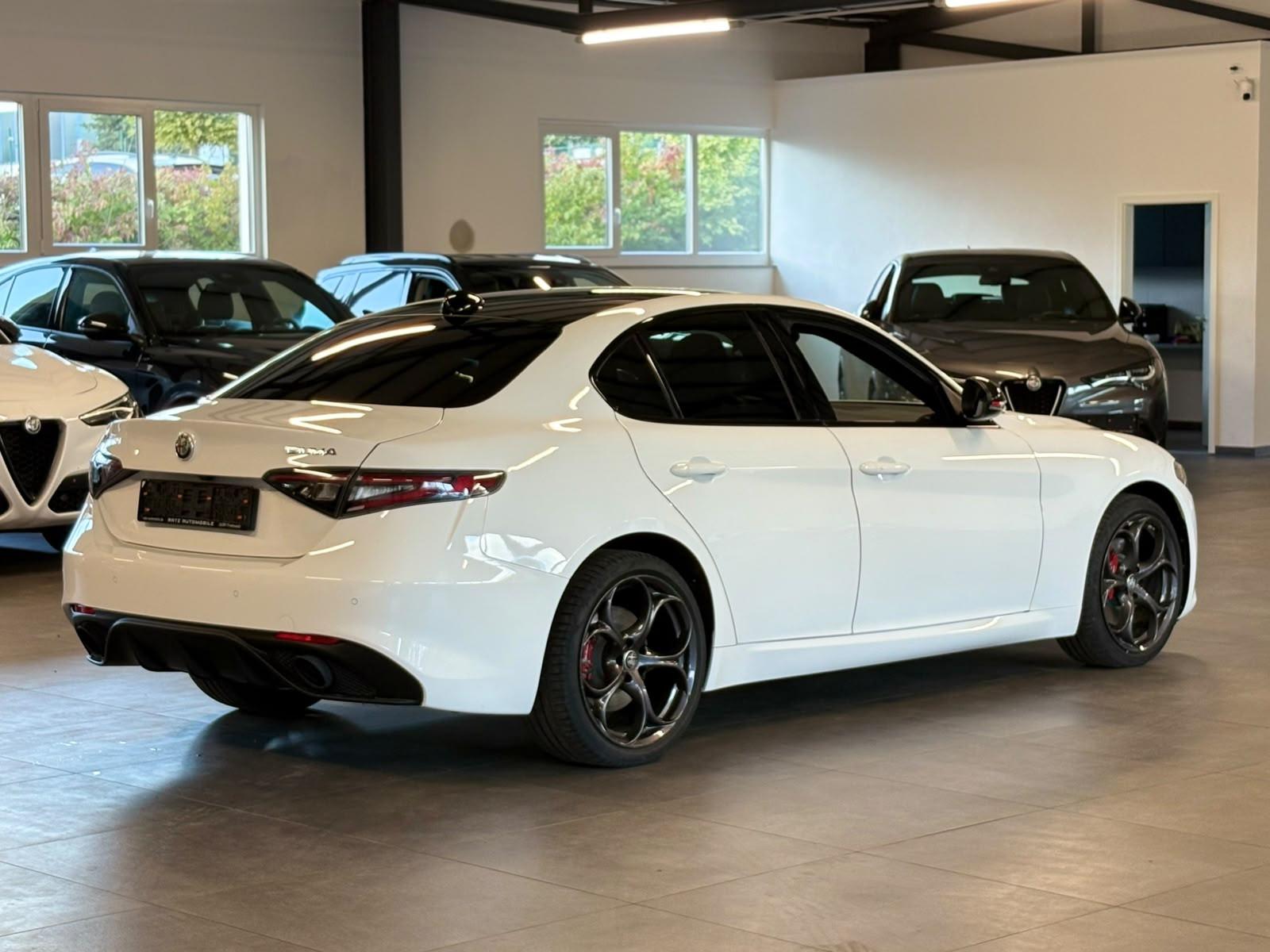 Alfa Romeo Giulia Tributo Italiano Q4 MATRIX+KAM+SHZ/LHZ+, миниатюра 6
