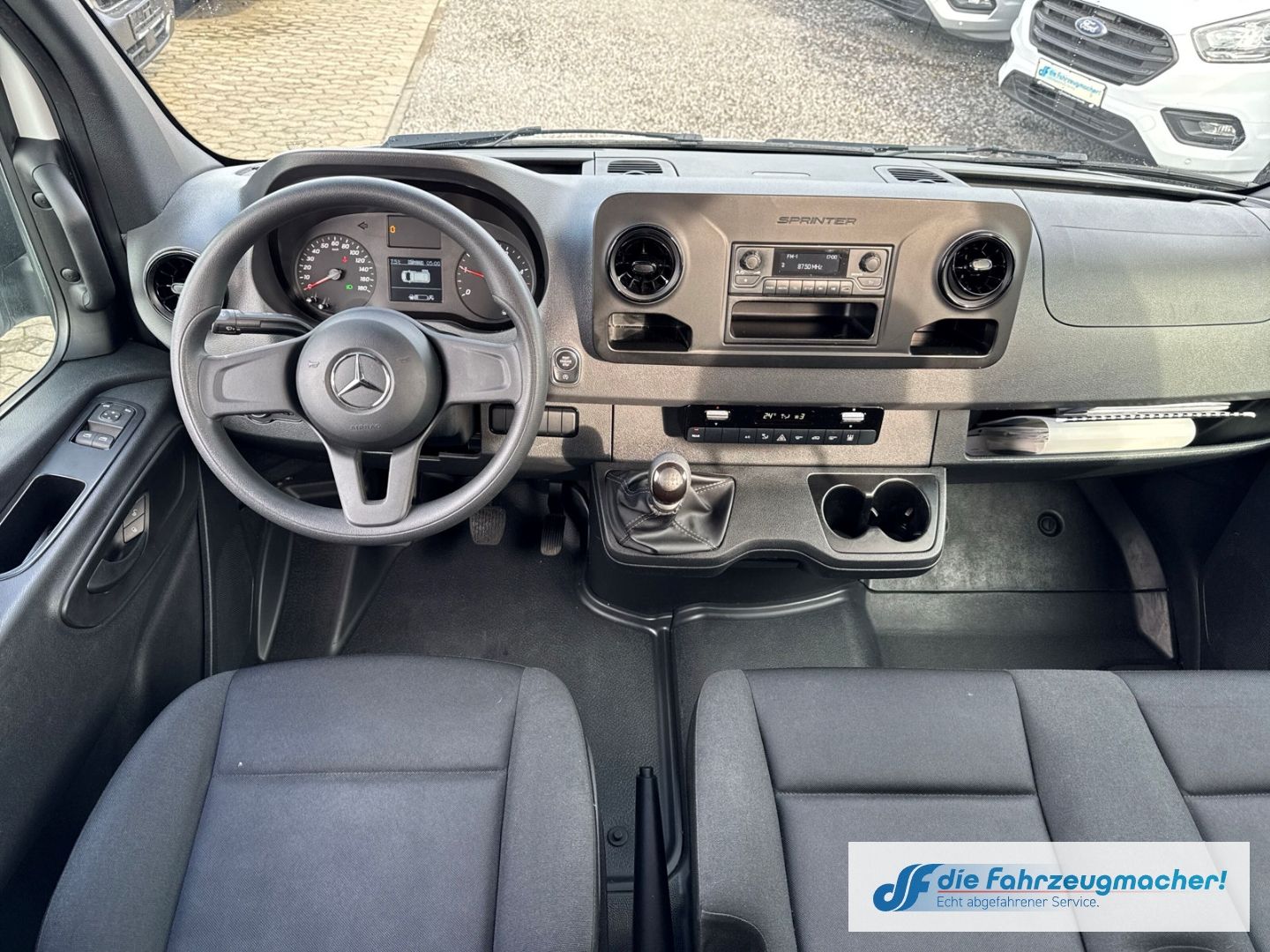 Fahrzeugabbildung Mercedes-Benz Sprinter III Tourer 311 CDI L2 VI Totwinkelassis