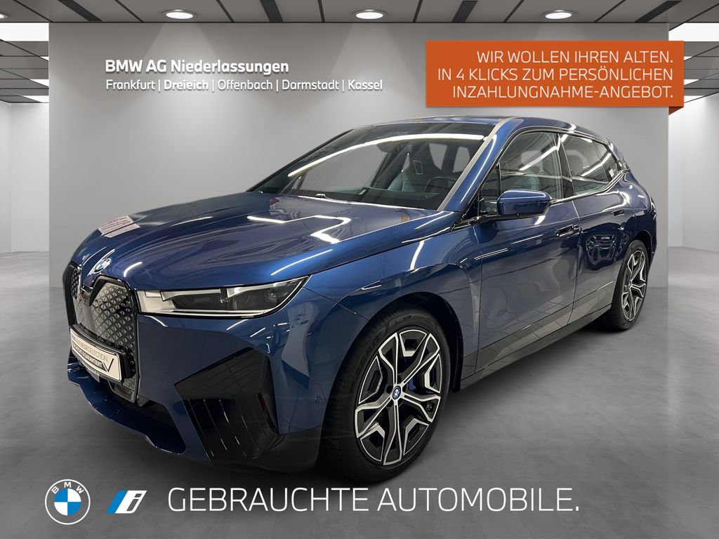 BMW iX
