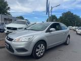 Ford FOCUS/STYLE/1,4/2.HAND/KLIMA/63TKM/S.HEFT/TOP - Ford Focus aus 2010: Style