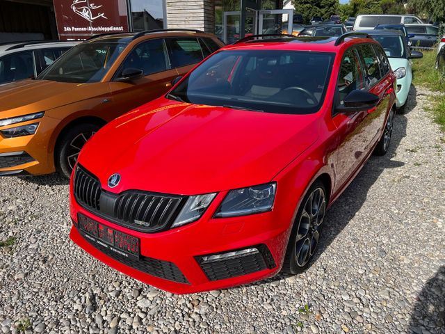 Skoda Octavia Combi RS 2,0TSI AHK PANO 19"Xtreme