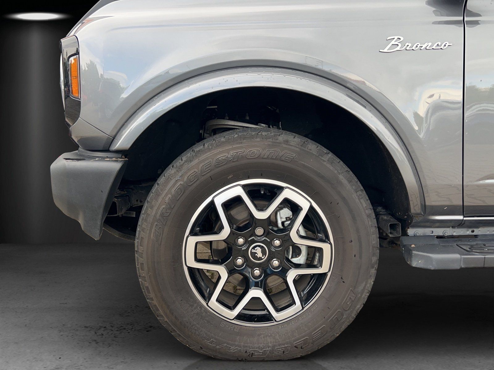 Fahrzeugabbildung Ford Bronco Outer Banks 4x4 LED Navi Kamera KeyFree