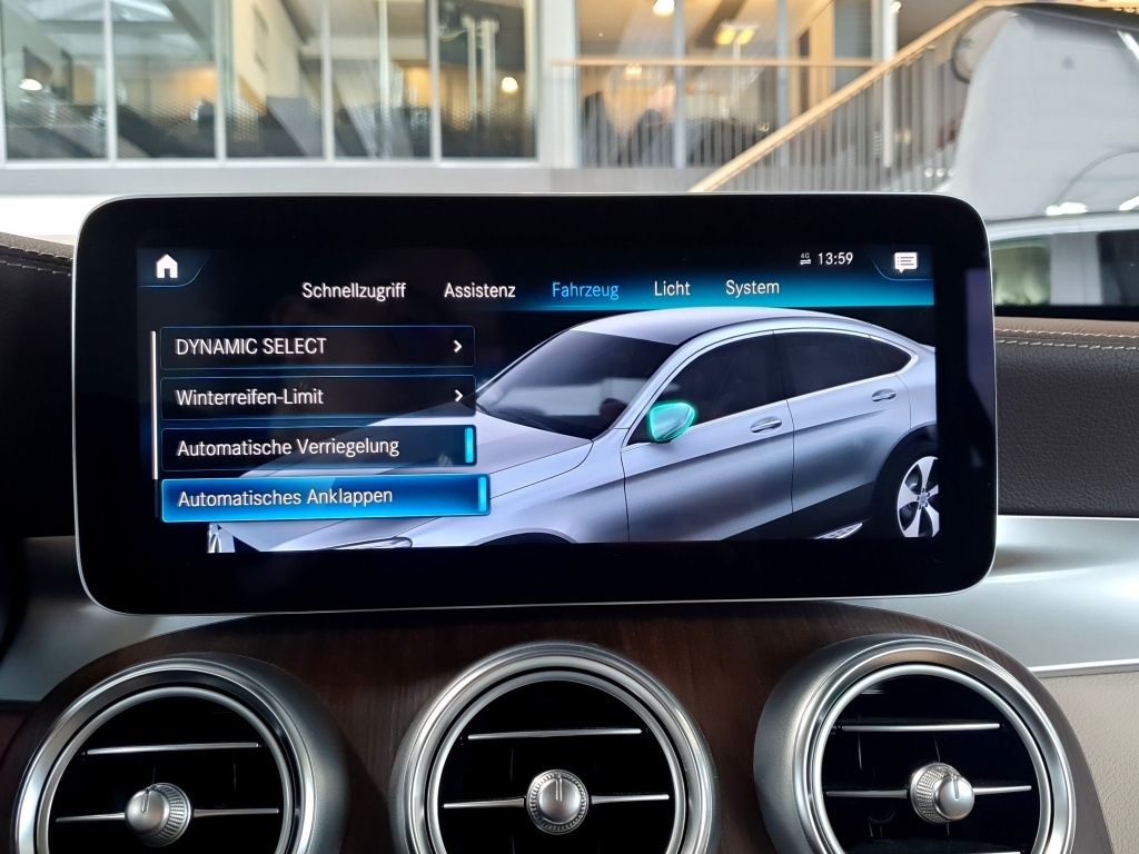 Fahrzeugabbildung Mercedes-Benz GLC 300 e 4MATIC Coupé Night*HUD*Leder*PDC*360°