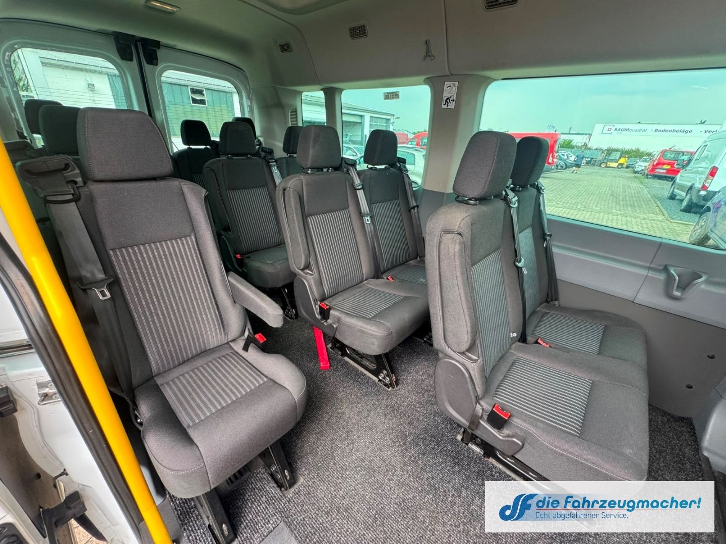 Fahrzeugabbildung Ford Transit Bus 410 L3 Trend Spurhalteass. Temp *EXP