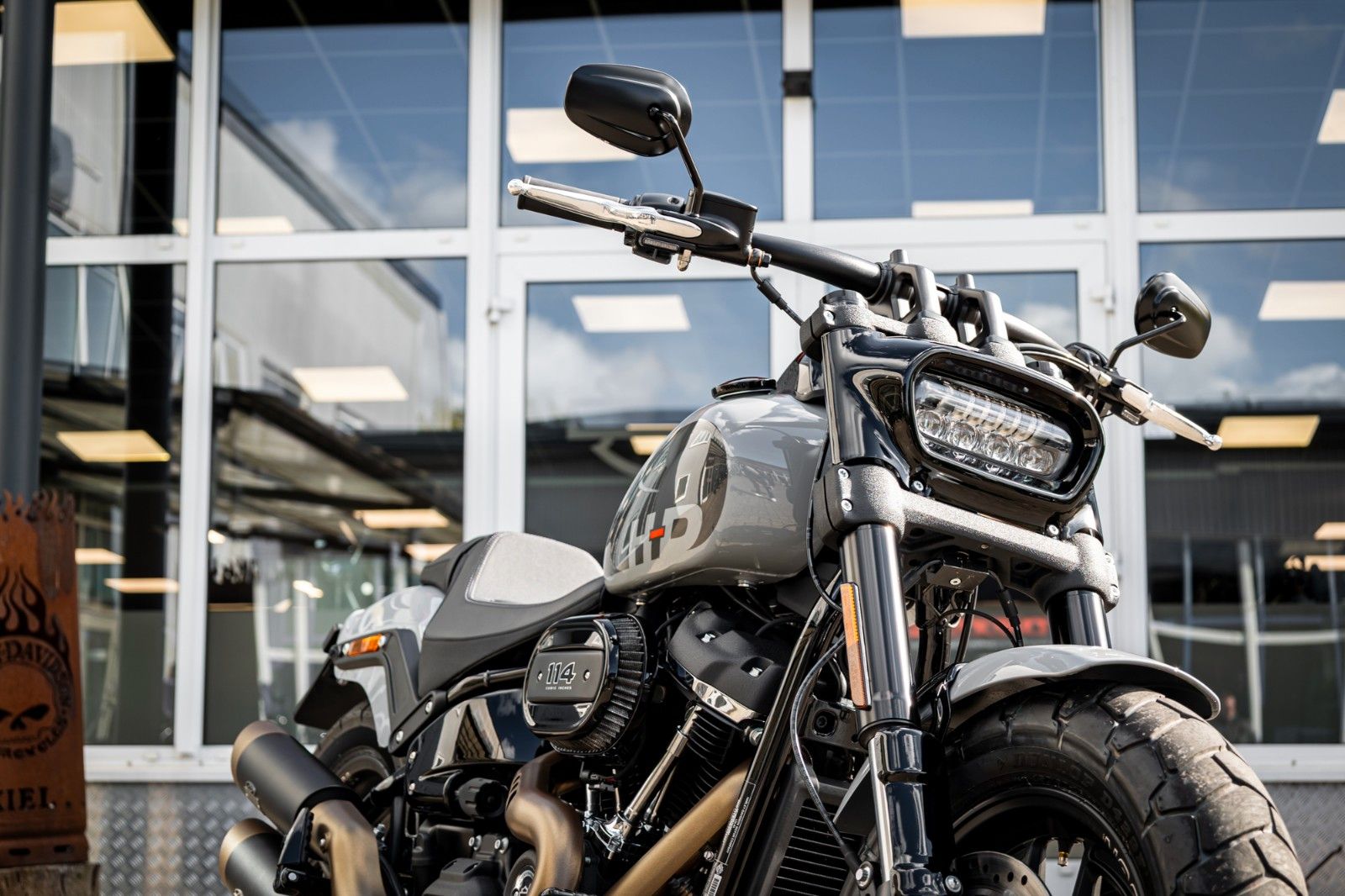 Fahrzeugabbildung Harley-Davidson FXFBS Fat Bob 114 CUI Softail - Jekill & Hyde