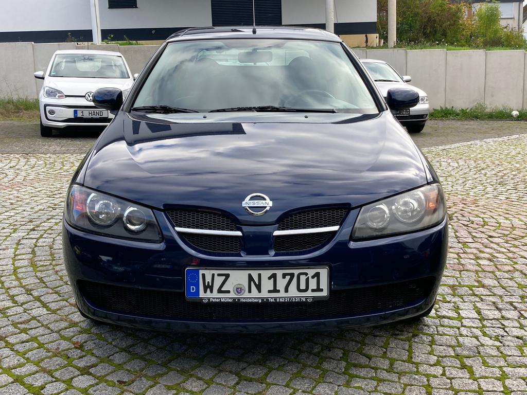Nissan Almera