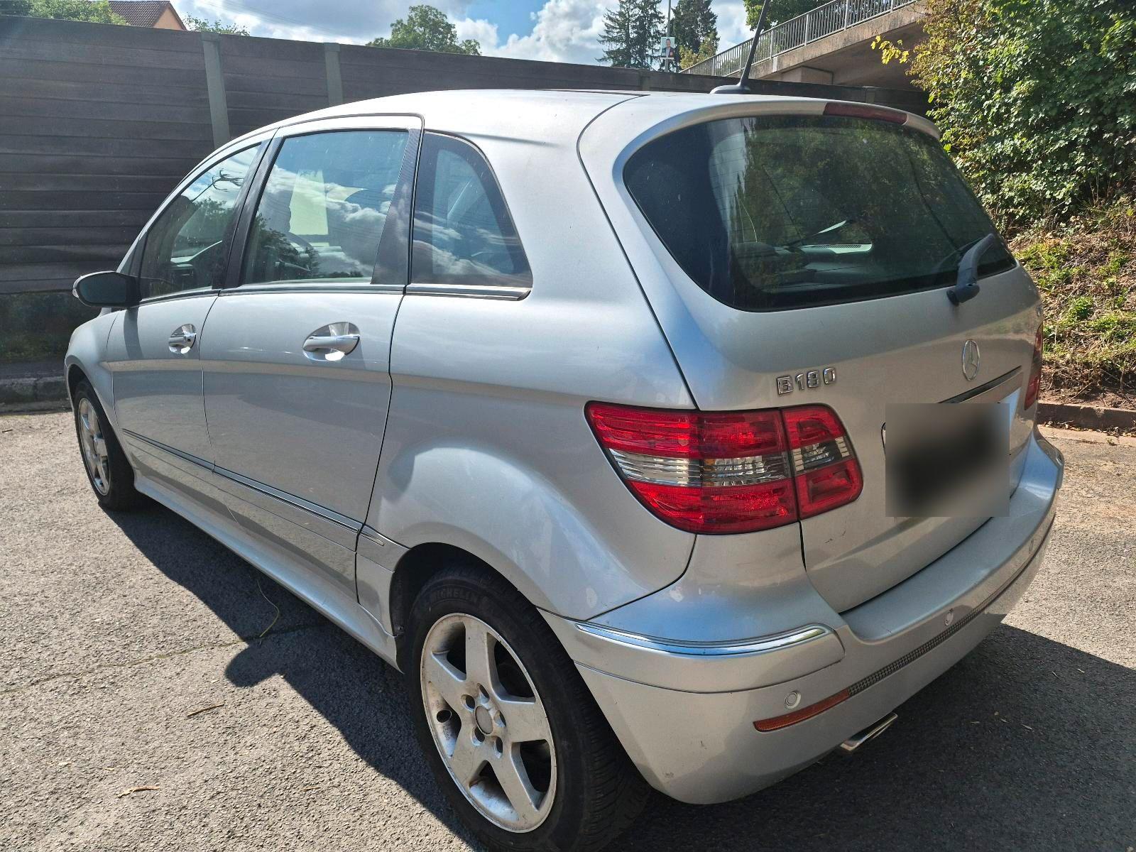 Mercedes-Benz B180 2006 — rear view