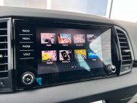 SKODA Karoq 2.0 TSI DSG 4x4 Sportline DSG AHK 5J GAR bei Autohaus Landmann & Maier OHG