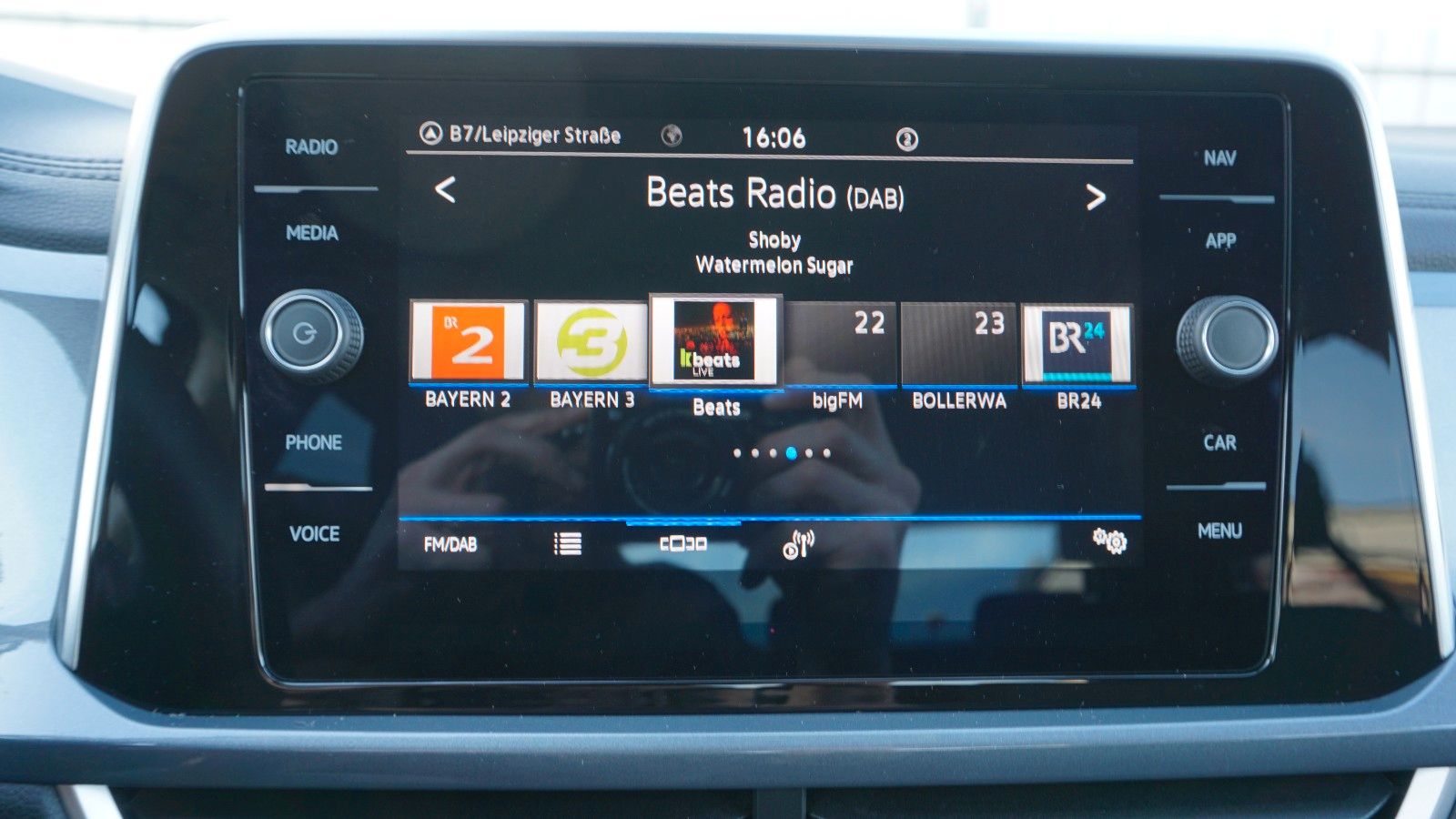 Fahrzeugabbildung Volkswagen T-Roc Style, Kamera, Navi, AHK, LED, IQ.Drive+WR