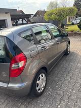 Mercedes-Benz A 160 ELEGANCE BlueEFFICIENCY ELEGANCE - Mercedes-Benz A 160: Blueefficiency