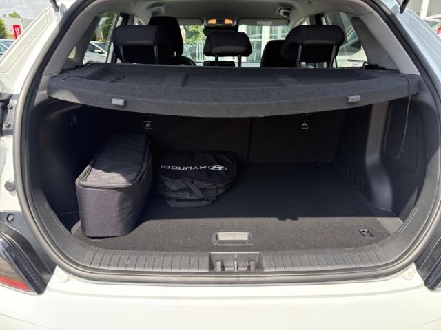 Fahrzeugabbildung Hyundai KONA Trend Elektro 2WD +KLIMA+NAVI+PDC+ACC+UVM+