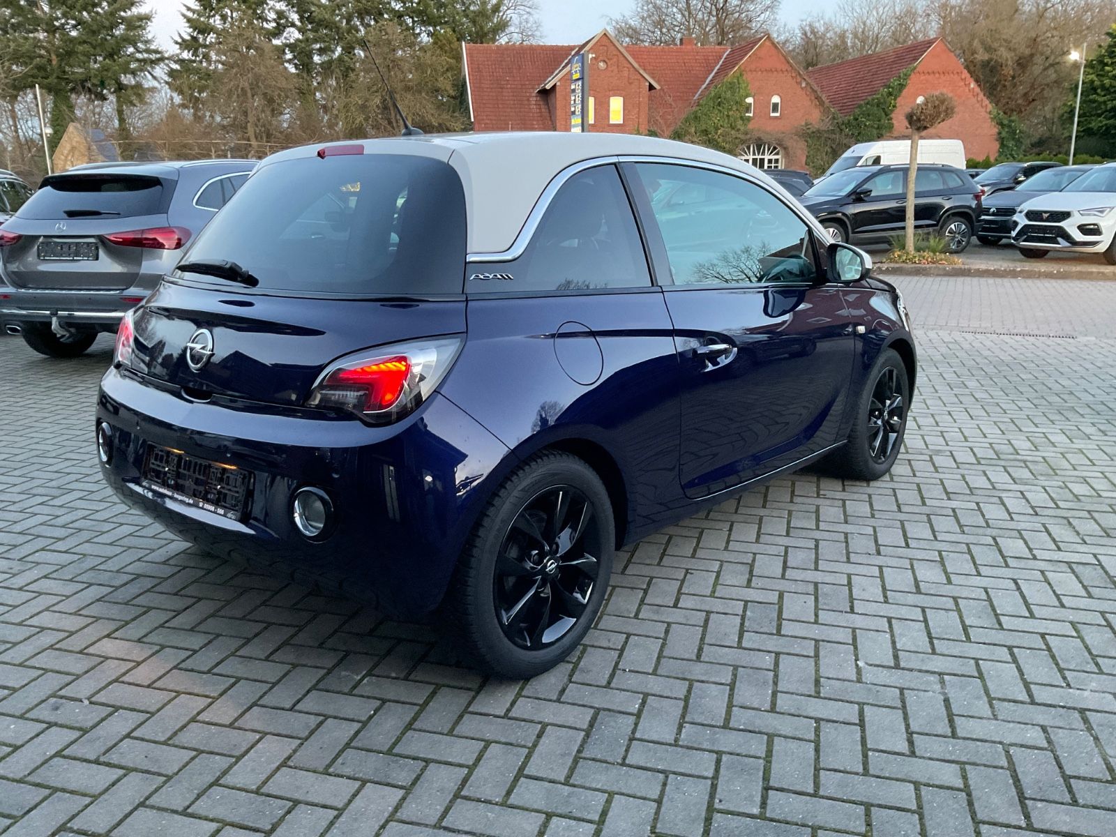 Fahrzeugabbildung Opel Adam 120 Jahre 1.4,Sitzheizung,Telefon,Sitzheizu