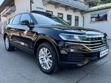 Volkswagen Touareg 3.0 V6 TDI 4Motion Pano AHK 19" - Volkswagen Touareg Tageszulassungen