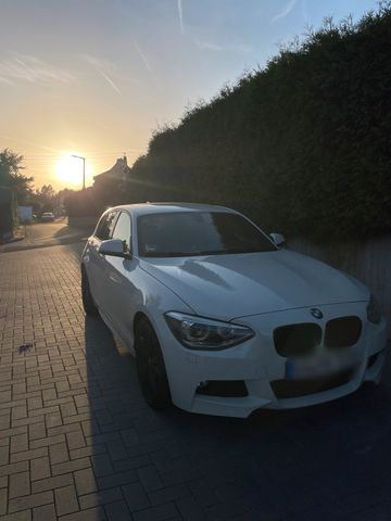 BMW Bmw 125i F20 8 Fach Bereift