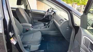 Volkswagen Golf - 9