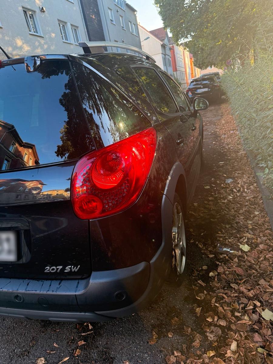 Peugeot 207 2009 — photo 6